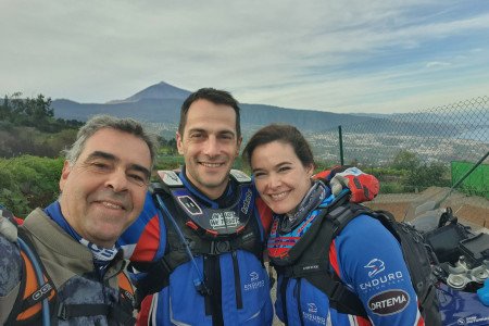 AVENTURA ENTRE VOLCANES Y PINOS: Dos días con Amelie y Robert en Tenerife