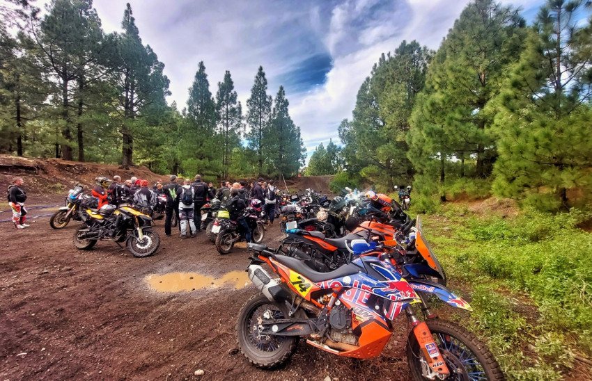 TRAIL MOTORBIKE ROUTE TO THE BEAUTIFUL ISLAND - LA PALMA