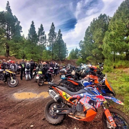 TRAIL MOTORBIKE ROUTE TO THE BEAUTIFUL ISLAND - LA PALMA